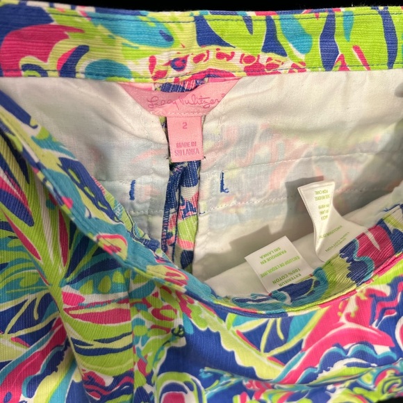 🩷🩵Lilly Pulitzer Toucan Play Colorful Magnolia Scallop Shorts Size 2-EUC🩷🩵 - Picture 11 of 14